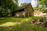 Bauernhaus mit idyllischen Grundstück - Bild