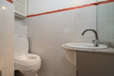 Ein Haus mit Potenzial für Machertypen - Gäste-WC